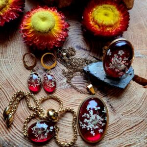 Zestaw biżuterii z kwiatem dzikiej marchewki