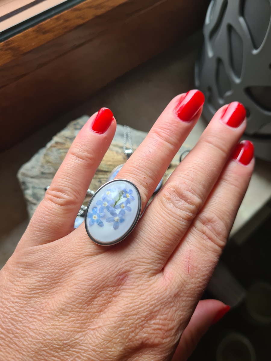 Zestaw biżuterii z kwiatem niezapominajki - obrazek 5