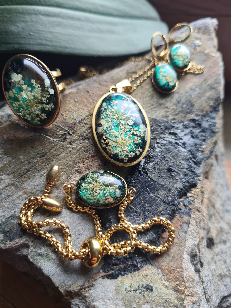 Zestaw biżuterii z kwiatem dzikiej marchewki - obrazek 3